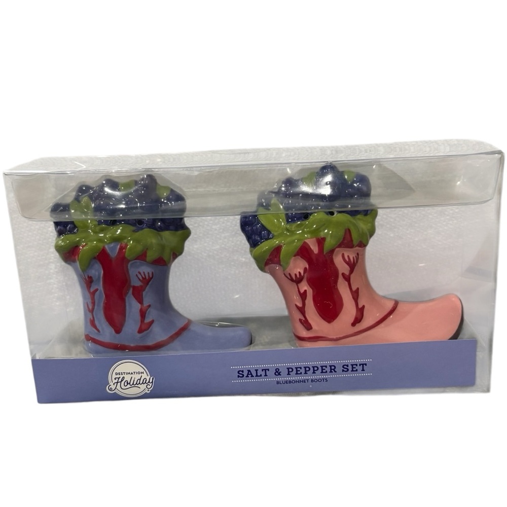 New Bluebonnet Cowboy Boot Shaped Salt & Pepper Shaker 2 Piece Set